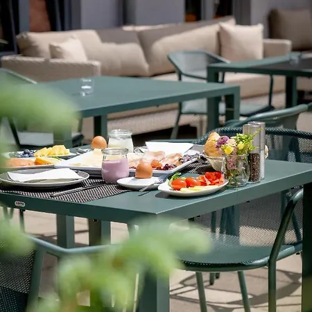Apart-hotel Laurus