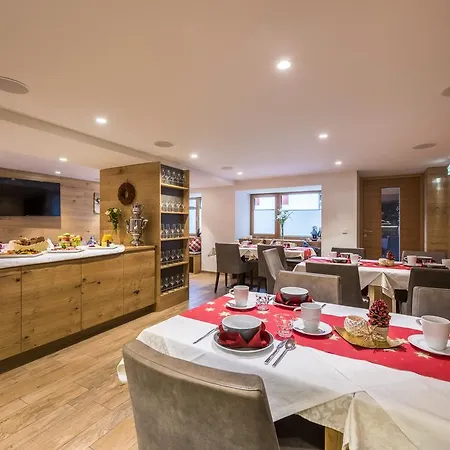 Laurus 4*